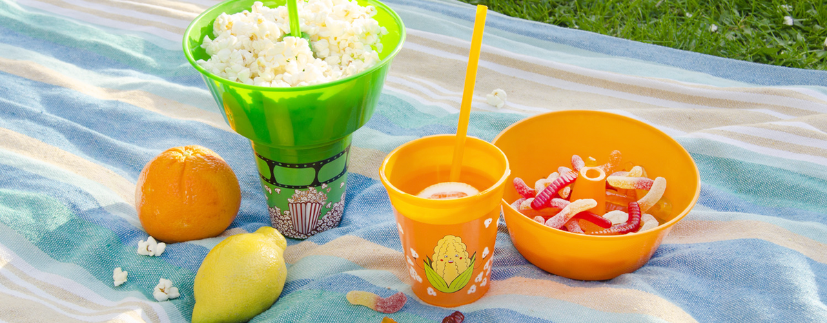 DEN DĚTÍ S POHÁRY NA POPCORN A JINÉ DOBROTY