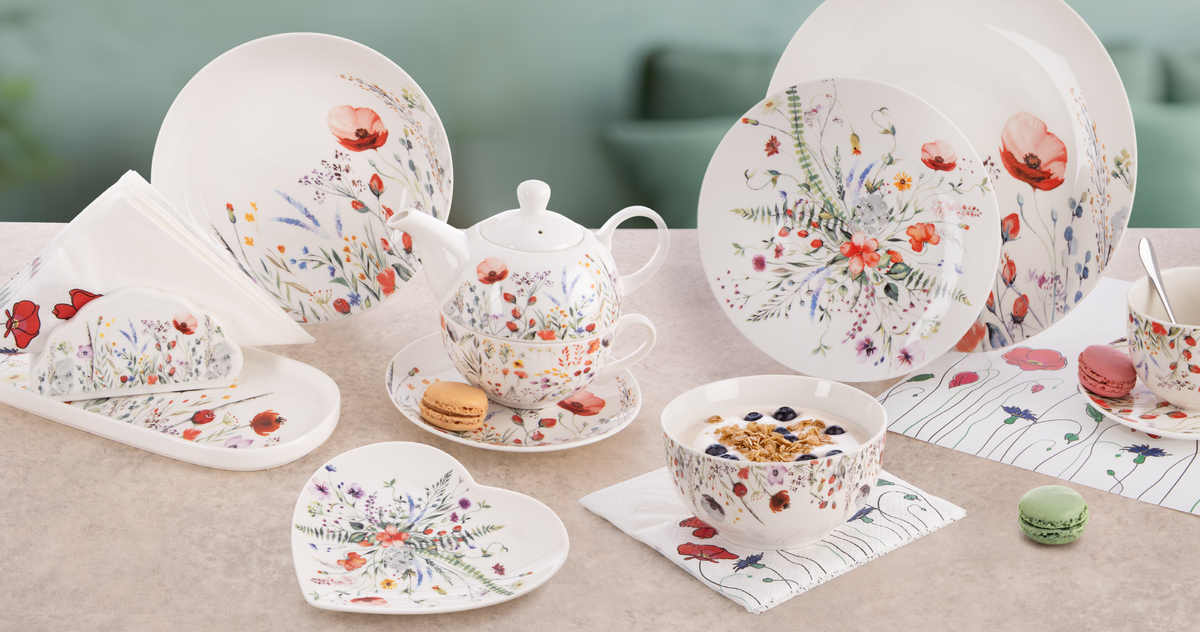 KOUZELNÉ SERVÍROVÁNÍ S NĚŽNOU KOLEKCÍ MÁK