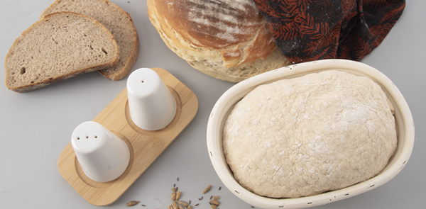 JEDNODUCHÝ DOMÁCÍ CHLÉB