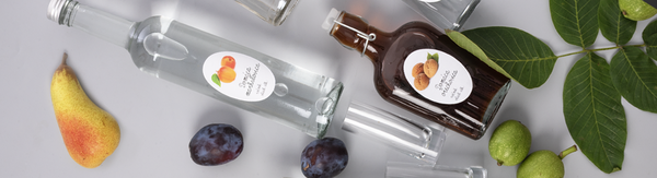 Slouží&nbsp;k&nbsp;uchování domácích sirupů, limonád, likérů, vína i pálenek.