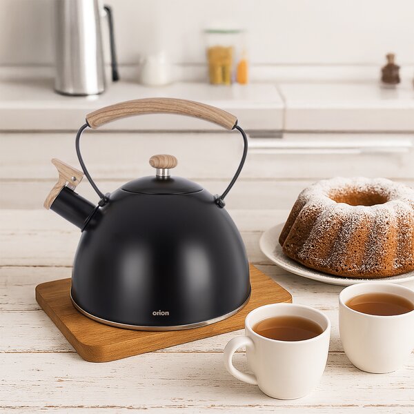 Čajník s píšťalou BLACK 2,5 l