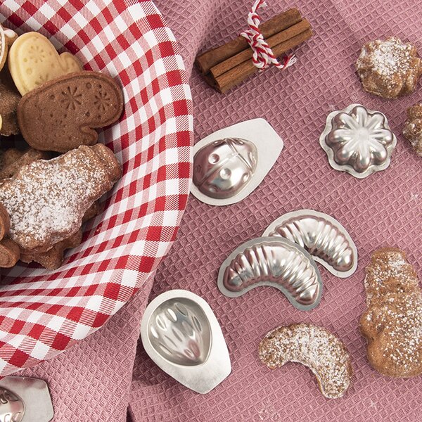 Formička na pečení ořechy  20 ks