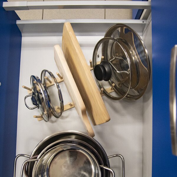 Stojan na talíře/poklice