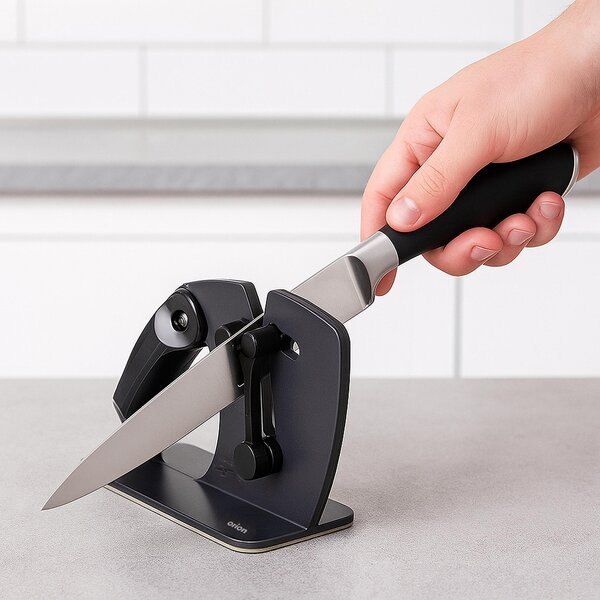 Ostřič nožů V s rukojetí 2v1