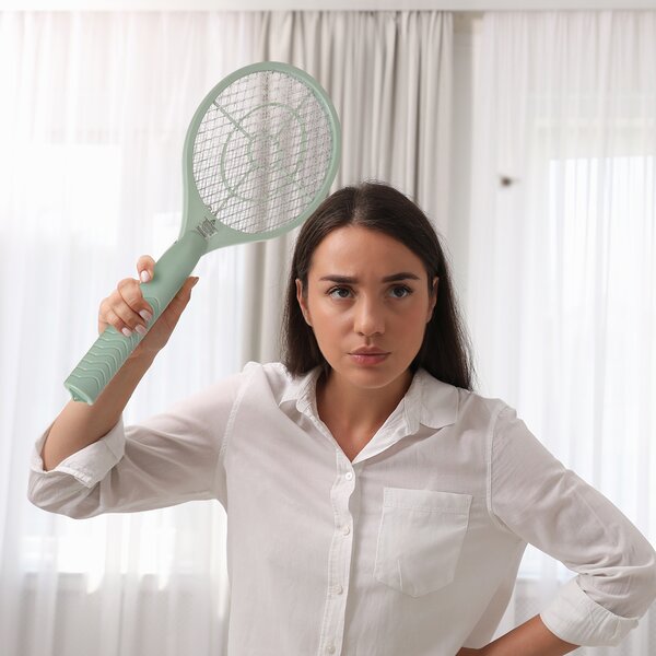 Elektrická plácačka na mouchy