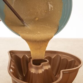 Zadělávací mísa Kapa s víkem pr. 25 cm