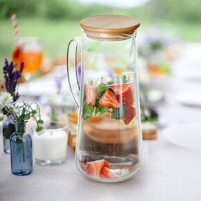 Džbán s víčkem 1,5 l