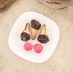 Dezertní talíř LUNA 20x20 cm