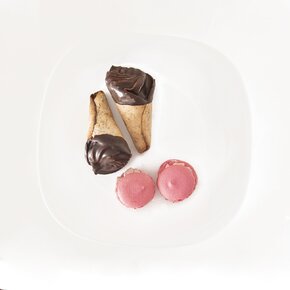 Dezertní talíř LUNA 20x20 cm