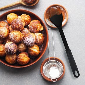 Vařečka BLACKLINE 31 cm