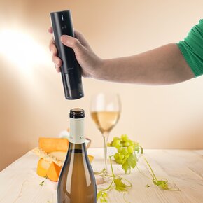 Akumulátorová vývrtka s LED osvětlením