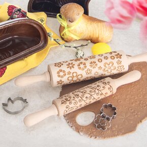 Váleček na těsto KVĚT 20 cm 